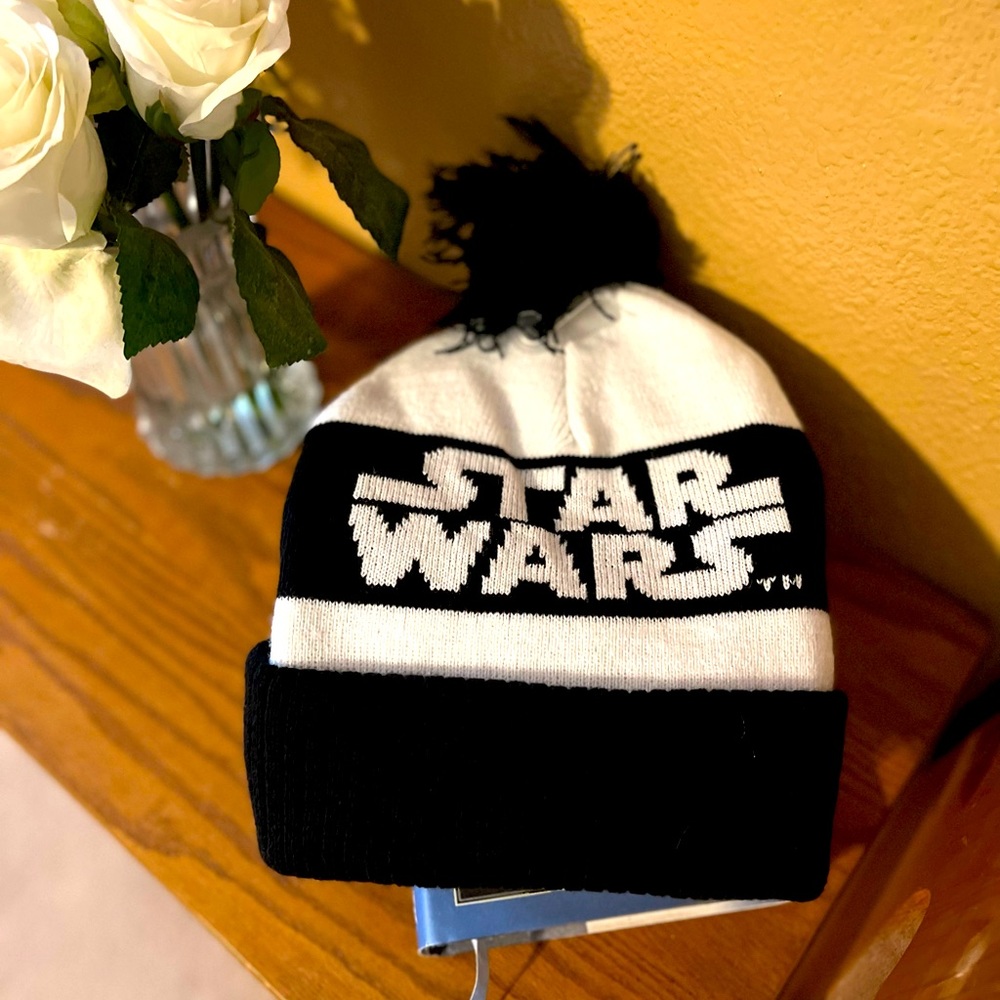 💕🌼 NWT Star Wars Beanie boys - Picture 2 of 4